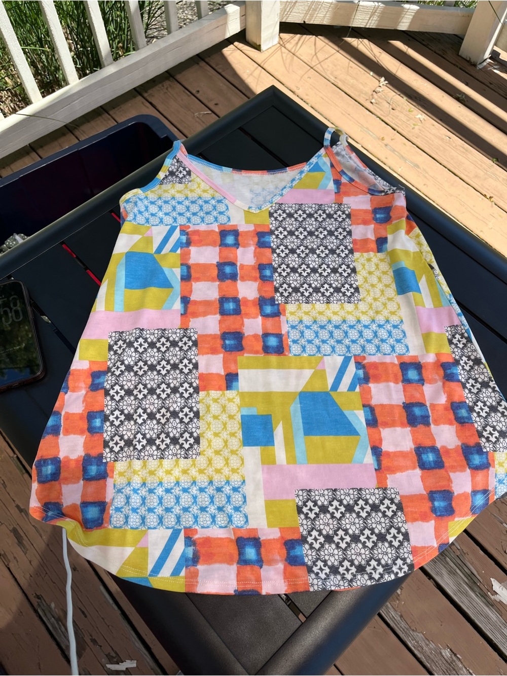 Zenana Outfitters Multicolor Geometric V-Neck Tank